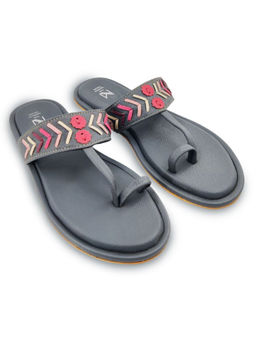 The Madras Trunk - Meera Charcoal Kolhapuri Flats With Chevron Pattern