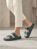 Green color option, Sold out, Currently selected