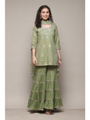 Green color option, Sold out, Currently selected