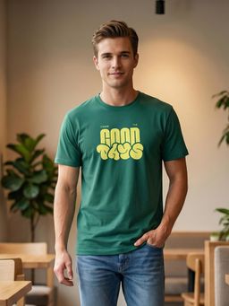 Nobero - Men Green Regular Fit Text Printed T-shirt