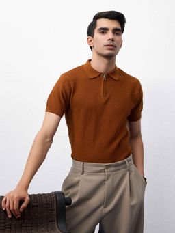 UNSTD - Men Brown Regular Fit Textured Polo T-shirt