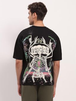 Global Republic - Men Black Cotton Spandex Graphic Printed Crew Neck T-shirt