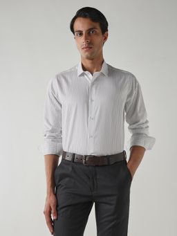 Reid & Taylor - Men White Stripes Printed Full Sleeves Shirt