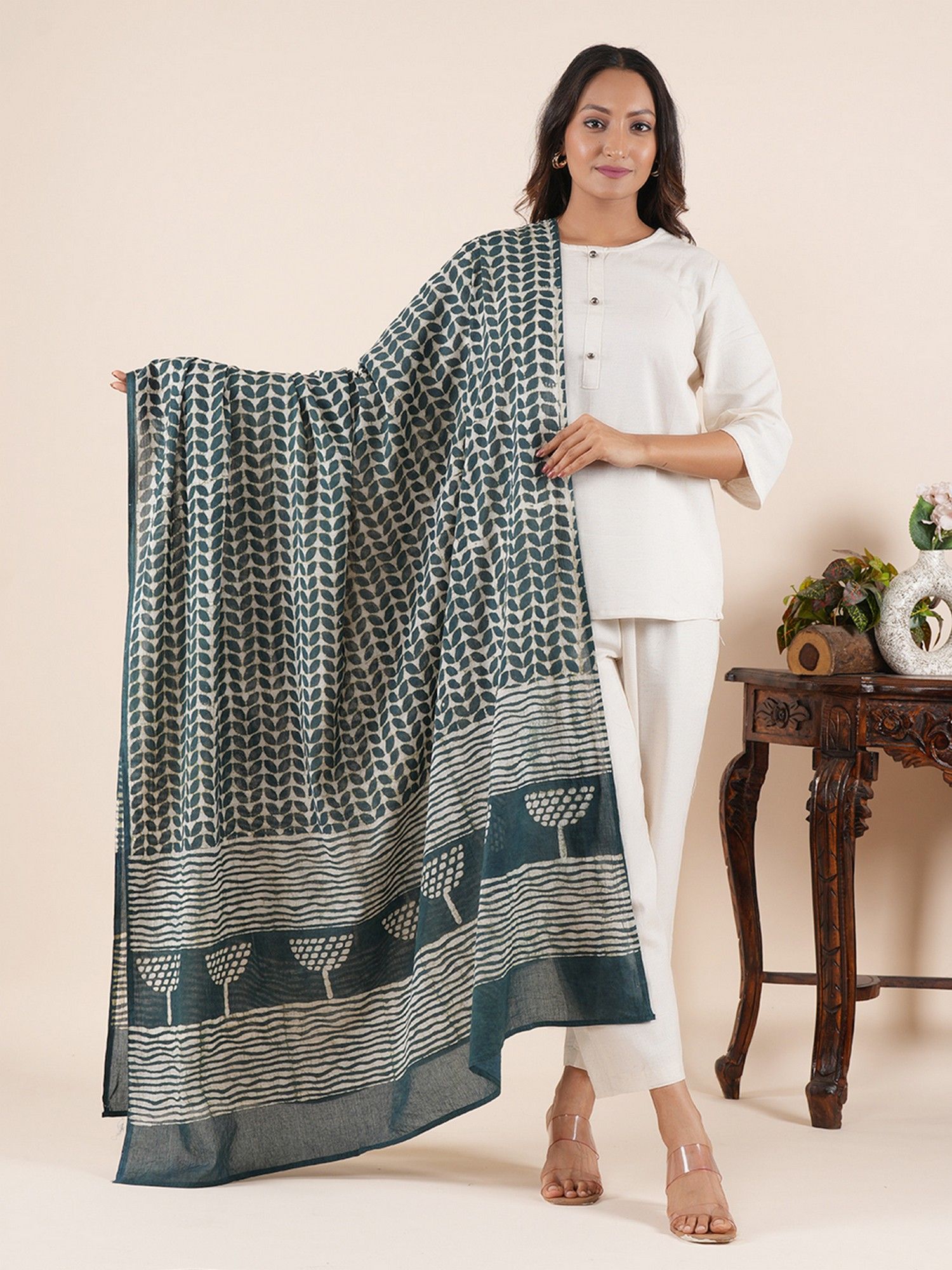 style shoes Leaf Block Printed Handloom Green Dupatta-picture-20