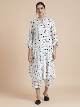 Black & Blah Blah - Floral Printed A-Line Co-Ord Set