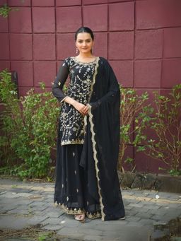 Odette - Black Embellished And Sequined Three Fourth Sleeves Kurta With Palazzo And Dupatta