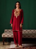 Maroon color option, Currently selected