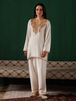 Kashmir Box - Golden Boti Tilla Embroidered White Woollen Kurti And Pant