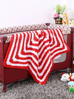 Magic Needles - Soft Chennile Red Star Handmade Baby Blanket