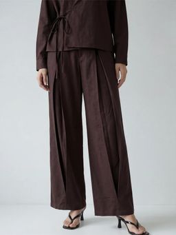 DaKauz - Wide Pleat Brown Pants