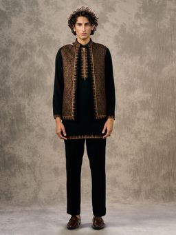 Twamev - Black Enigmatic Ensemble Kurta with Trouser and Jacket