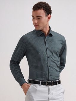 JadeBlue - Green Pure Cotton Geometric Casual Shirt