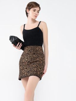 SHOWOFF - Women Solid Black Fitted Top