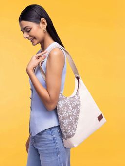 Zouk - Women Beige Regular Tote Bag
