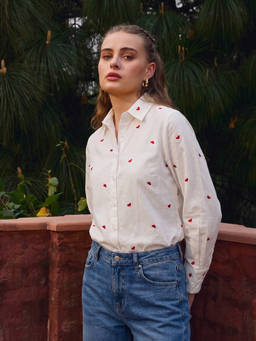 ZUMMER - Women Heart Embroidered Shirt