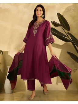 Gahan - Silk Blend Zari Sequence Thread Embroidered Kurta with Pant and Dupatta