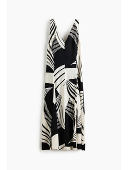 H&M - Women Black Godet-pleated Crape dress