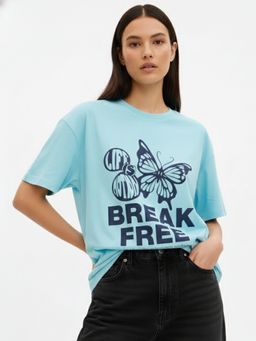 Outzidr - Blue Crew Neck Graphic T-Shirt