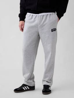 GAP - Men Logo Regular-Fit Trouser