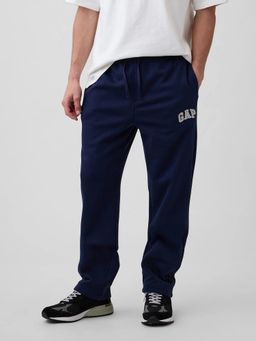 GAP - Men Logo Regular-Fit Trouser