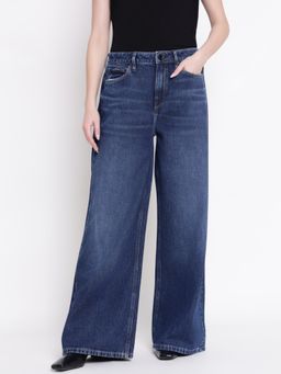 Guess - Women Bellflower Lincoln Road Sapphire Clean Solid Relaxed Fit Denim Jeans