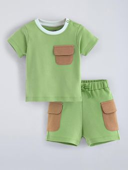 Hopscotch - Green Solid T-shirt and Shorts