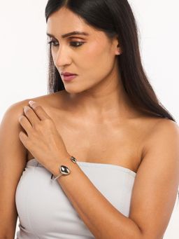 White Lies - Silver Pebble Cuff