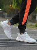 Off White color option, Currently selected
