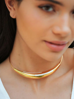 VARNIKA ARORA - Aurelia White Enamel Gold Neckpiece