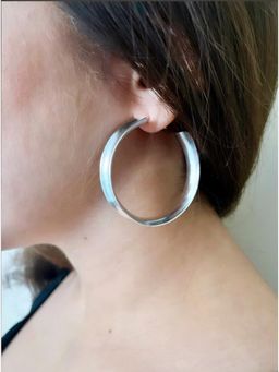 VARNIKA ARORA - Silver Plated Funnel Hoops