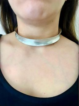 VARNIKA ARORA - Silver Funnel Silver Choker