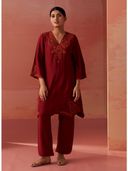 Maroon color option, Currently selected