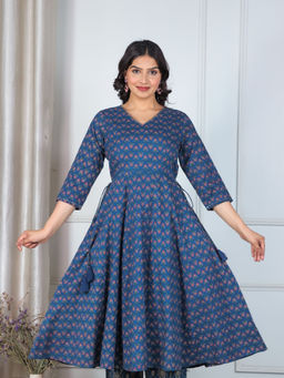 ARAMYA - Blue Soft Cotton Floral Print Kurta for Women