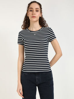 Tommy Hilfiger - Women Black T-Shirt