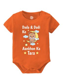 Baby Buzz - Unisex Dada and Dadi Ke Aankhon Ka Tara Printed Baby Romper - Orange
