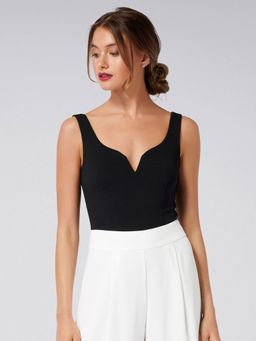 Forever New - Octavia Sweetheart Fitted Body