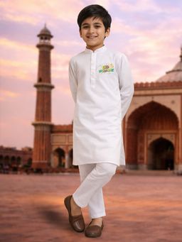 Vastramay - White Cotton Solid Kurta With Pyiama