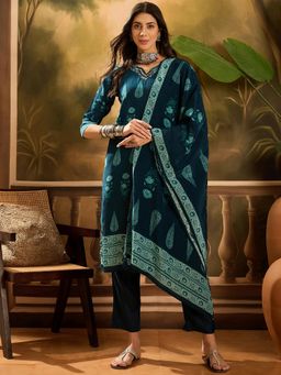 Vastramyaa - Women Crepe Printed Teal Kurta with Pant and Dupatta (Set of 3)