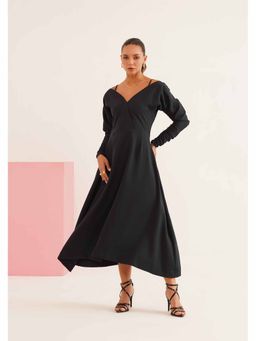 AMOSHI - Black Solid/Plain Nelly Midi Dress