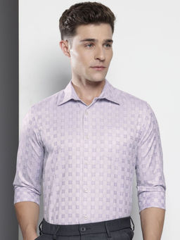 The Indian Garage Co - Men Slim Fit Lavender Checked Full Sleeves Cutaway Collar Shirt