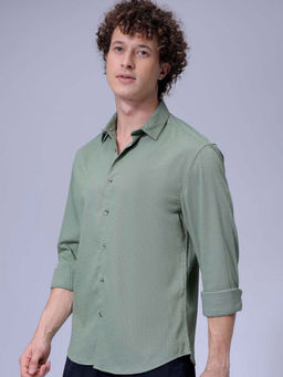 The Indian Garage Co - Men Slim Fit Green Solid Full Sleeves Cutaway Collar Casual Shirt