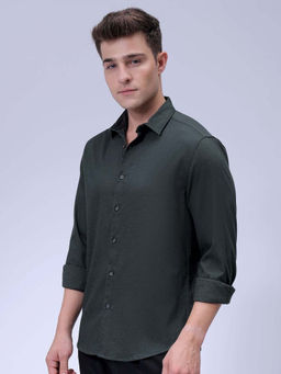 The Indian Garage Co - Men Slim Fit Green Solid Full Sleeves Cutaway Collar Casual Shirt