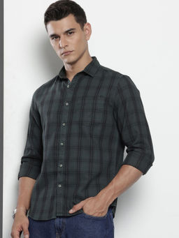 The Indian Garage Co - Men Slim Fit Green Checked Full Sleeves Cutaway Collar Shirt