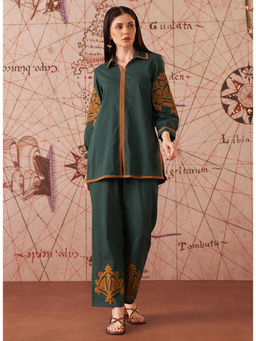 Lakshita - Women Green Embroidered Rayon Cotton Flex Co-Ord (Set of 2)