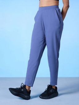Nykd by Nykaa - Moisture-Wicking Relaxed Travel Pants with Zip Pocket, Blue - NYAT249