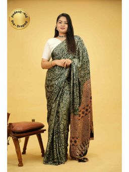 Isadora Life - Womens Printed Green Pre-Draped Saree with Unstitched Blouse