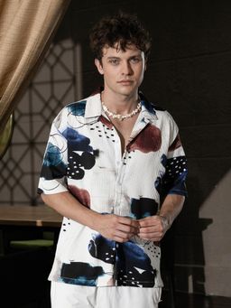 Campus Sutra - Men Daisy White Abstract Blob Oversized Shirt