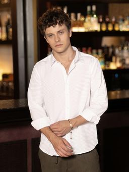 Campus Sutra - Men Daisy White Horizontal Seersucker Shirt