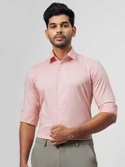 JadeBlue - Pink Cotton Blend Checked Formal Shirt - Slim Fit