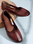 Maroon color option